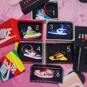 NIKE NIB KEYCHAINS 6 DIFFERENT STYLES! PRICE IS FOR ONE, PICK # OF CHOICE🔥